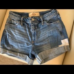 Hollister boyfriend short